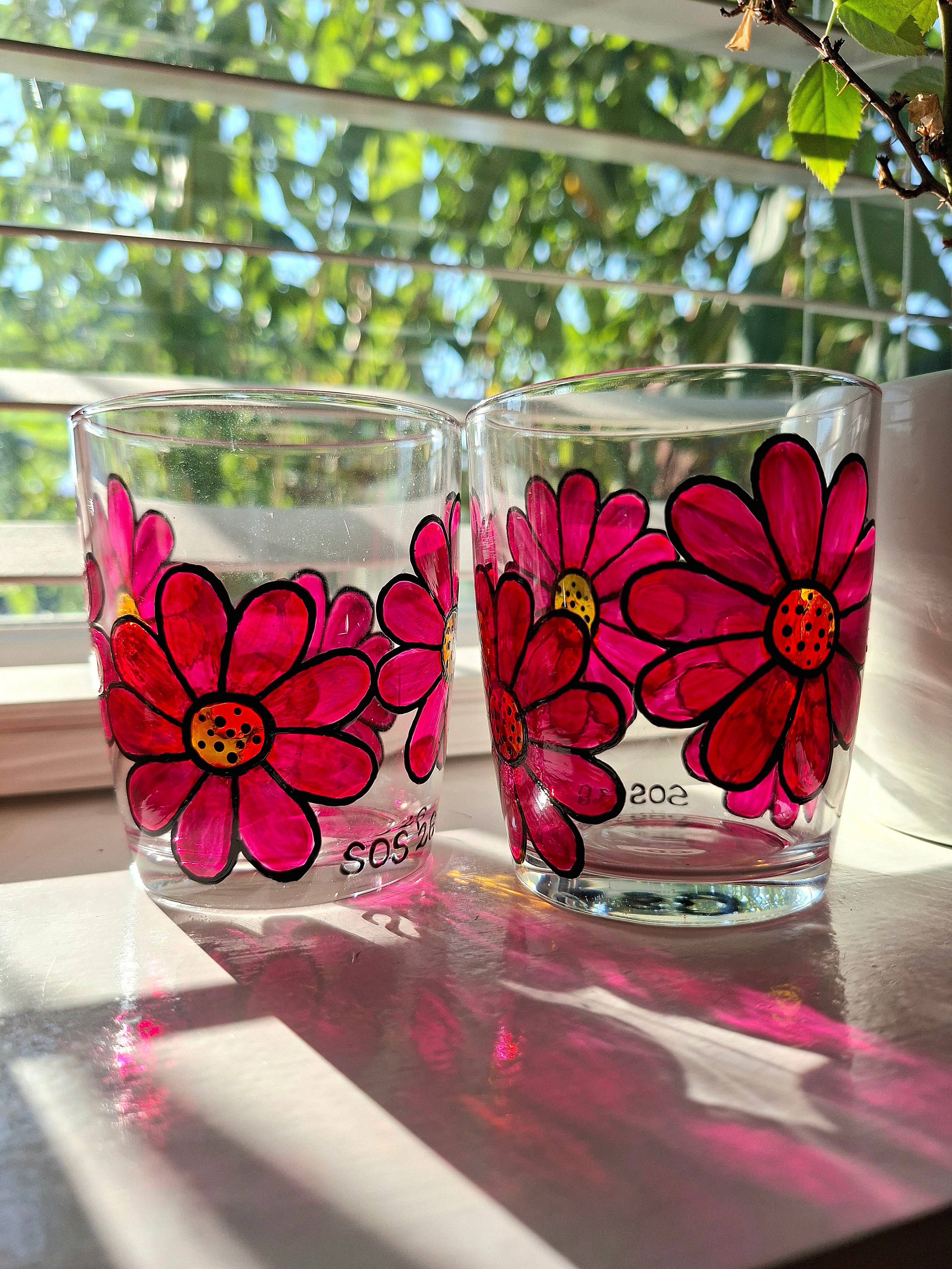 "Bold 'n' Groovy" Flower Tumbler Pair