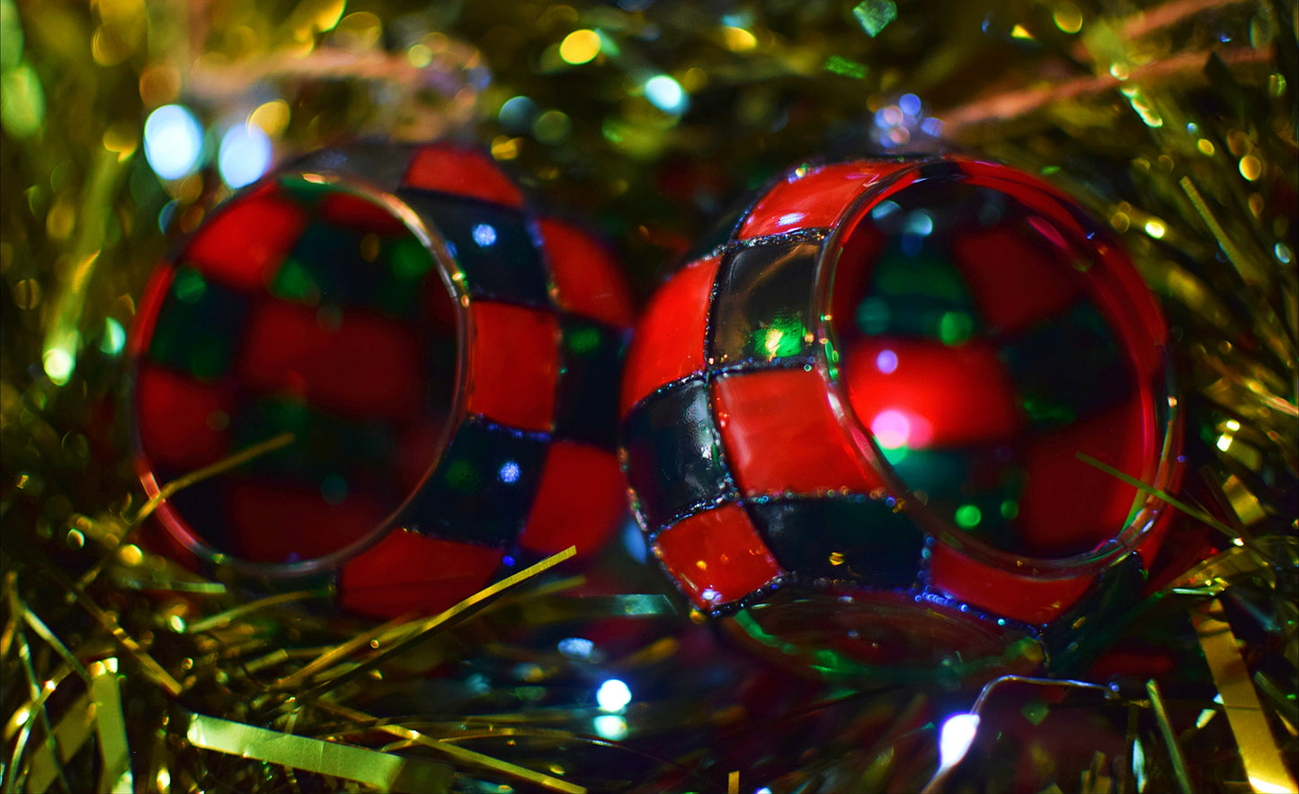 "Check and Glisten" Baubles